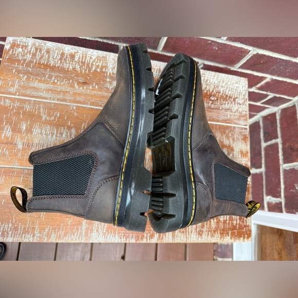 Dr Marten Embury Chelsea Boots - Picture 7 of 9